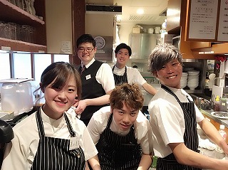 焼肉彩苑 モランボン 高幡不動店の厨房 キッチン アルバイト パート求人情報